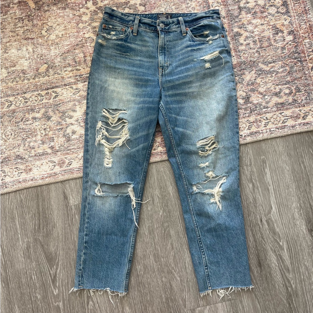 Abercrombie & Fitch Annie High Rise Girlfriend Jean